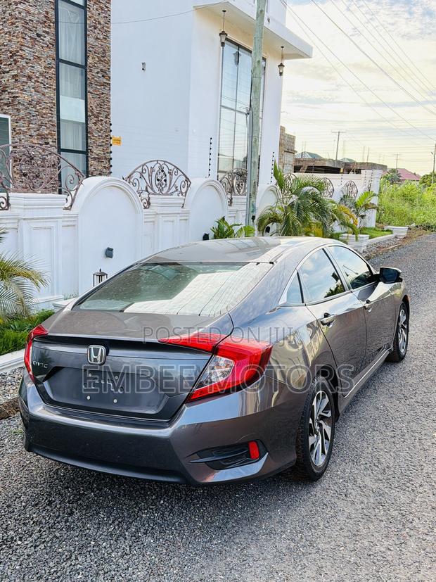 Honda Civic EX 4dr Sedan (1.5L 4cyl) 2016 Gray