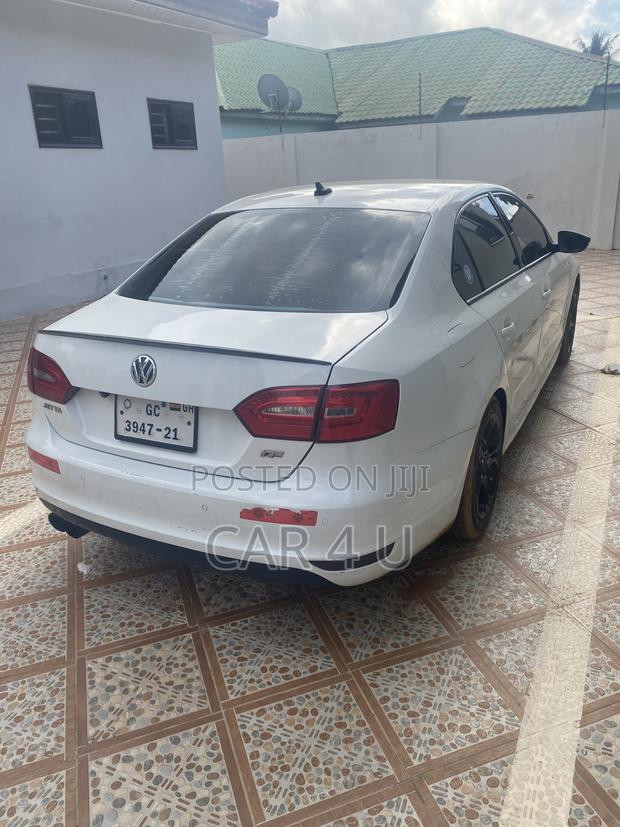 Volkswagen Jetta 2.0 TDI 2012 White