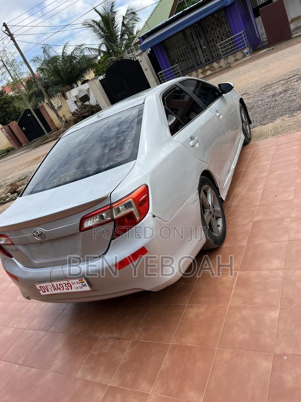 Toyota Camry SE 4dr Sedan (2.5L 4cyl 6A) 2013 Silver