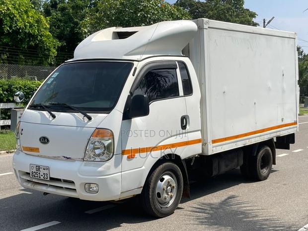 Kia Bongo 2012 White