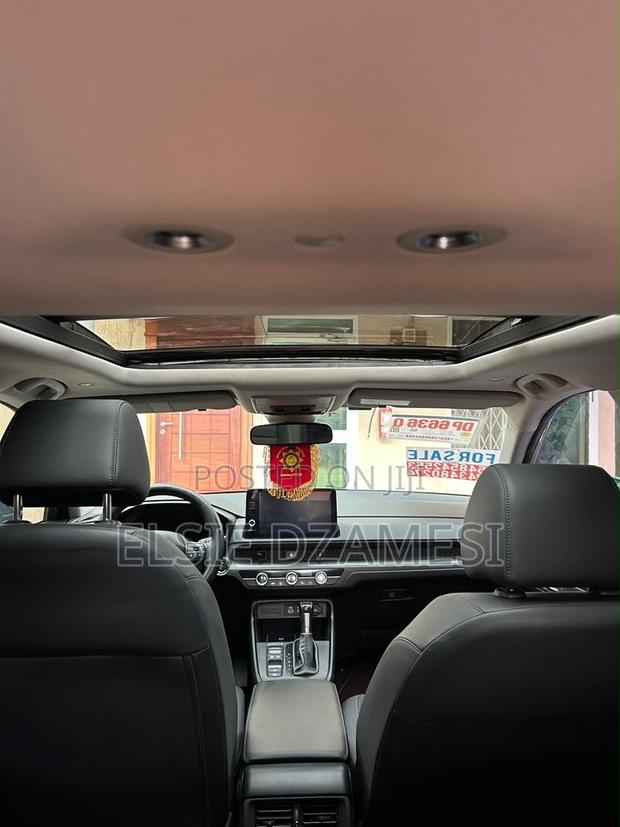 Honda CR-V 2023 Gold