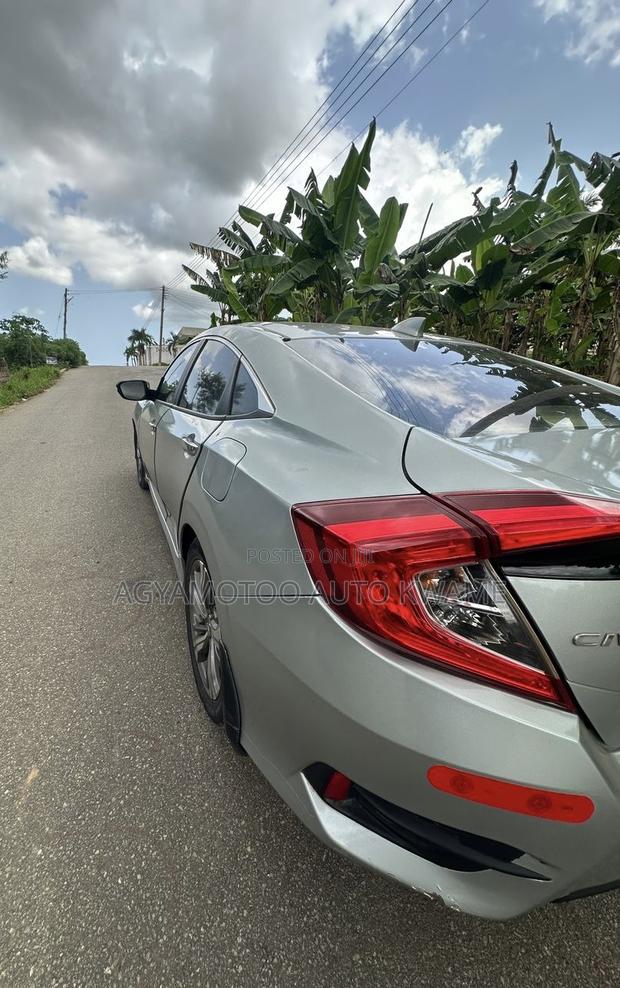 Honda Civic Touring Sedan 2018 Gray