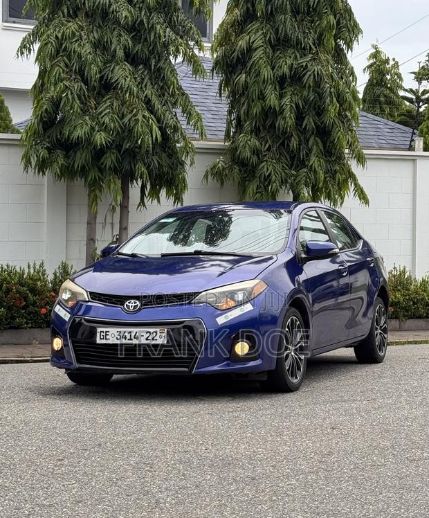 Toyota Corolla S 4dr Sedan (1.8L 4cyl CVT) 2016 Blue