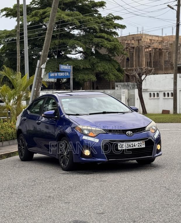 Toyota Corolla S 4dr Sedan (1.8L 4cyl CVT) 2016 Blue