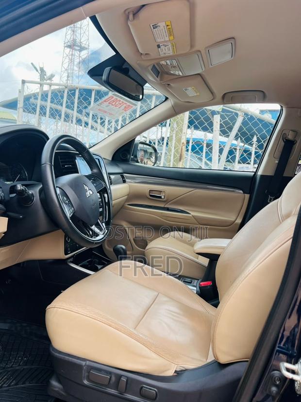 Mitsubishi Outlander SEL FWD 2020 Black