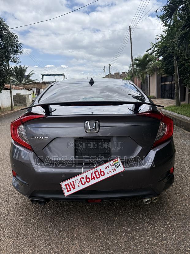 Honda Civic LX 4dr Sedan (2.0L 4cyl) 2017 Gray