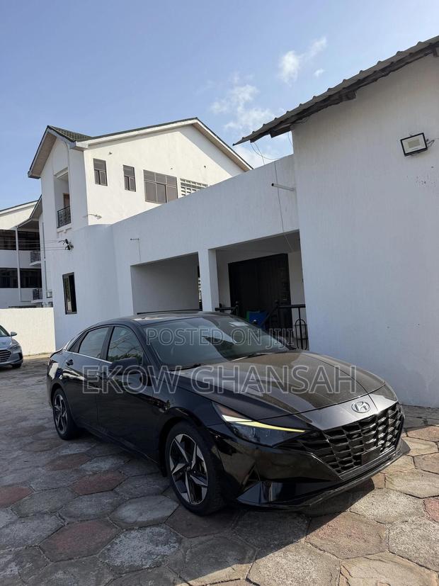 Hyundai Elantra 2023 Black
