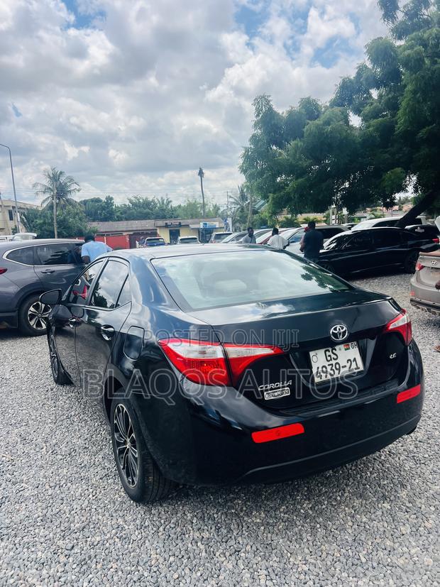Toyota Corolla 2015 Black