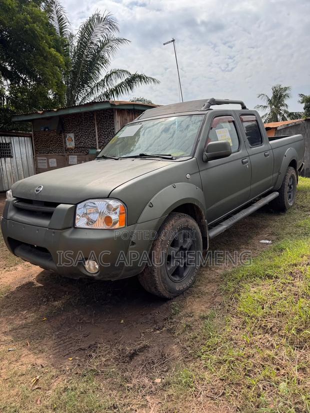 Nissan Frontier LE V6 Crew Cab 2004 Green