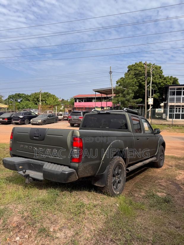 Nissan Frontier LE V6 Crew Cab 2004 Green