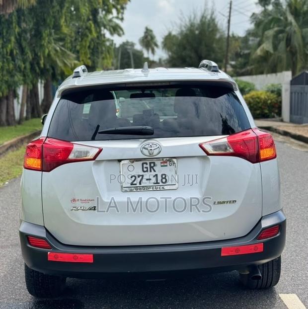 Toyota RAV4 2015