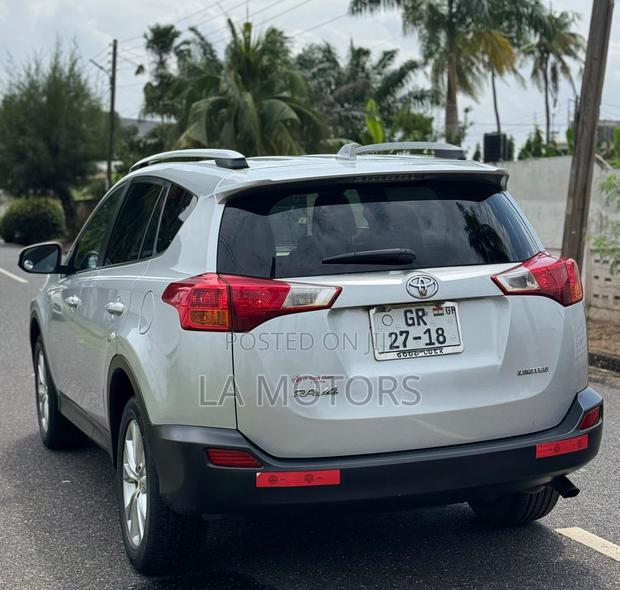 Toyota RAV4 2015