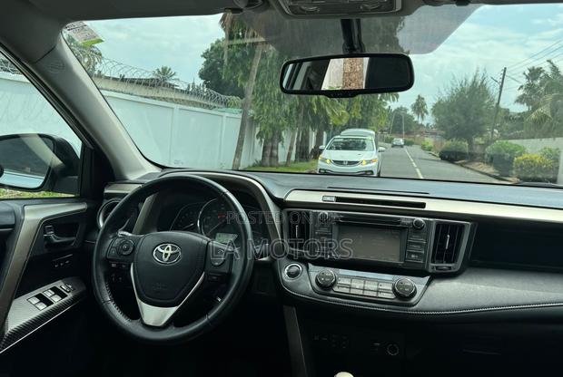 Toyota RAV4 2015