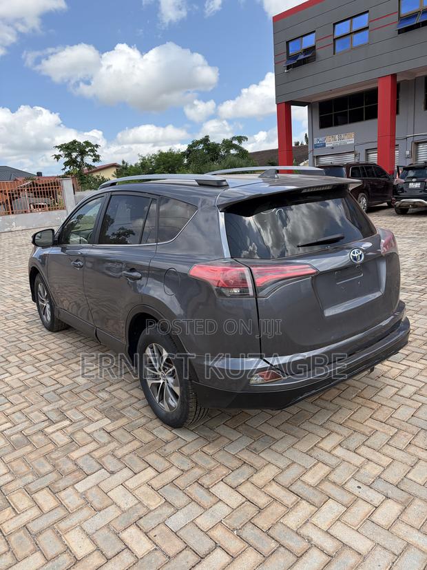 Toyota RAV4 2018 Black
