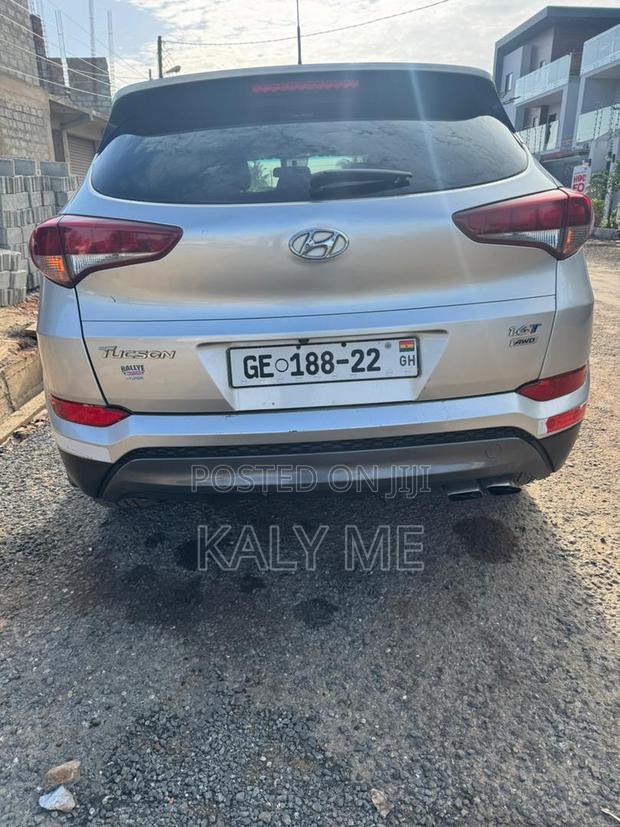 Hyundai Tucson Sport AWD 2016 Silver