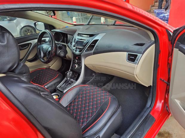 Hyundai Elantra 2015 Red