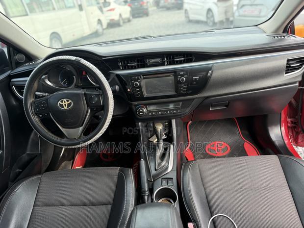 Toyota Corolla LE Premium 4dr Sedan (1.8L 4cyl CVT) 2016 Red