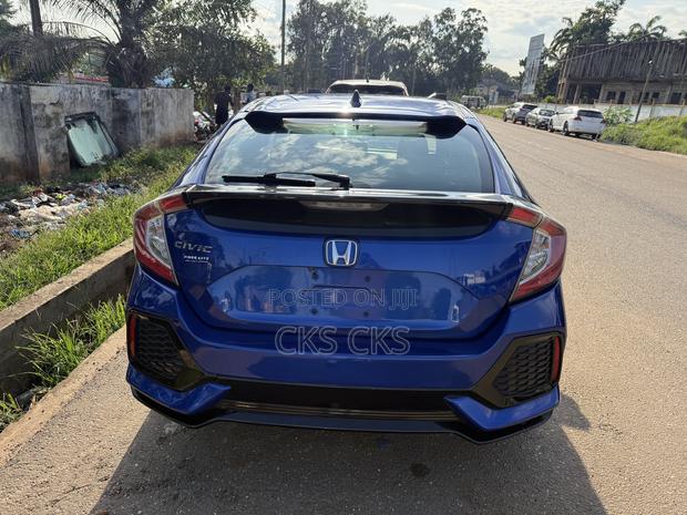 Honda Civic 2019 Blue
