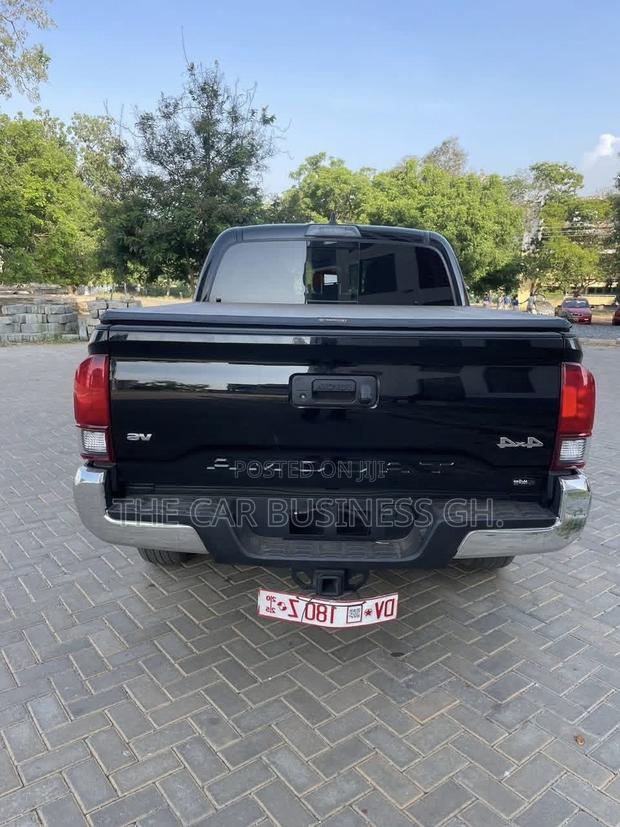 Toyota Tacoma SR5 Double Cab 5' Bed V6 AT 2023 Black