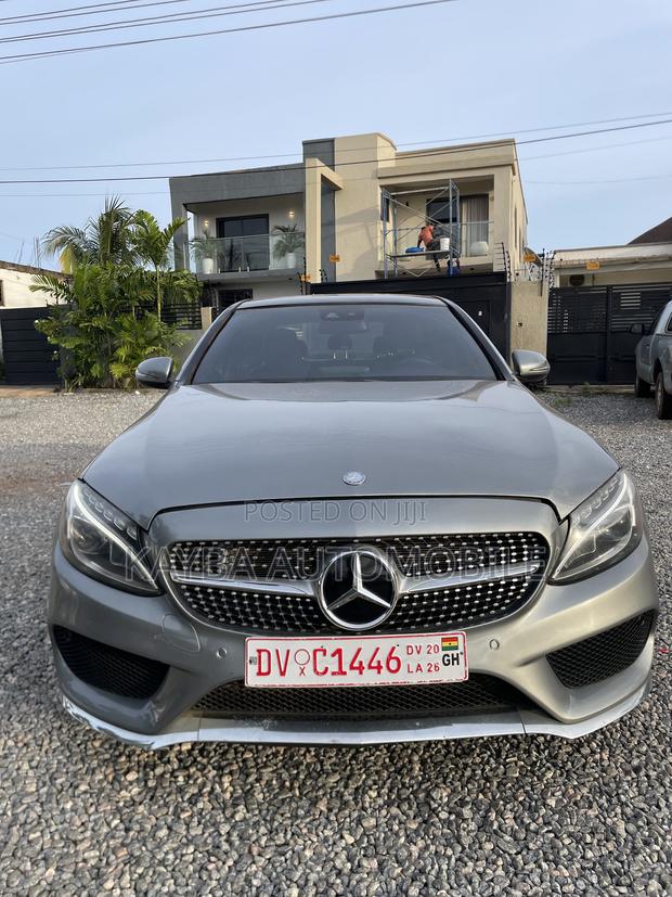 Mercedes-Benz C300 2016 Gray