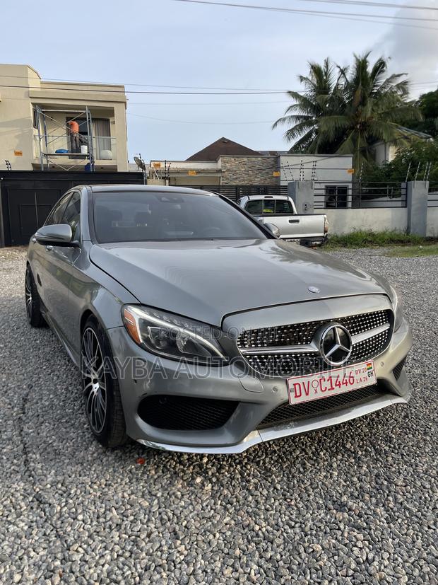 Mercedes-Benz C300 2016 Gray