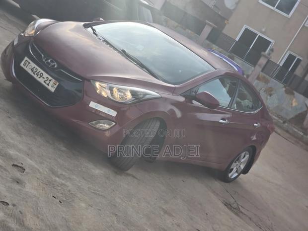 Hyundai Elantra 2013 Red