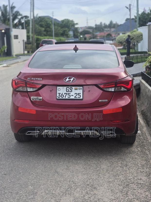 Hyundai Elantra 2014 Red