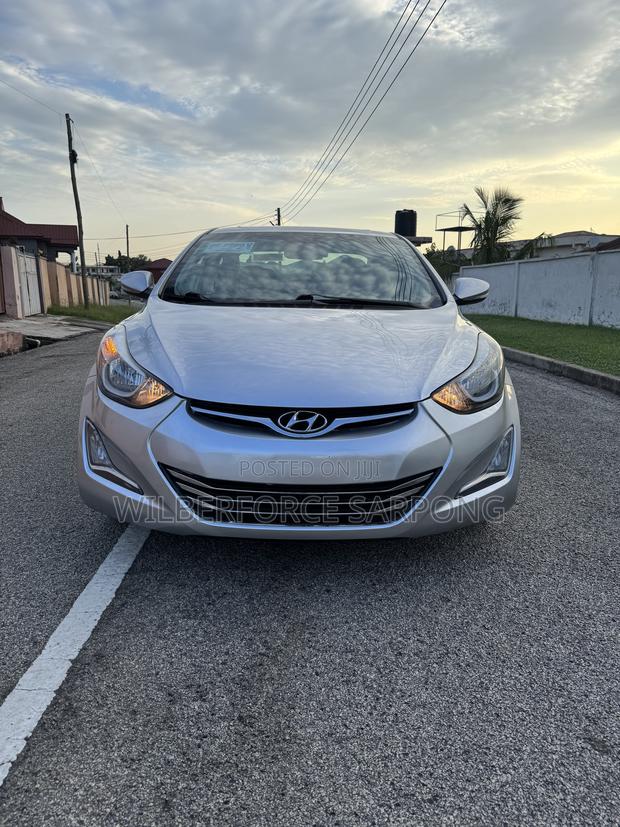 Hyundai Elantra SE Sedan FWD (1.8L 4cyl 6A) 2016 Silver