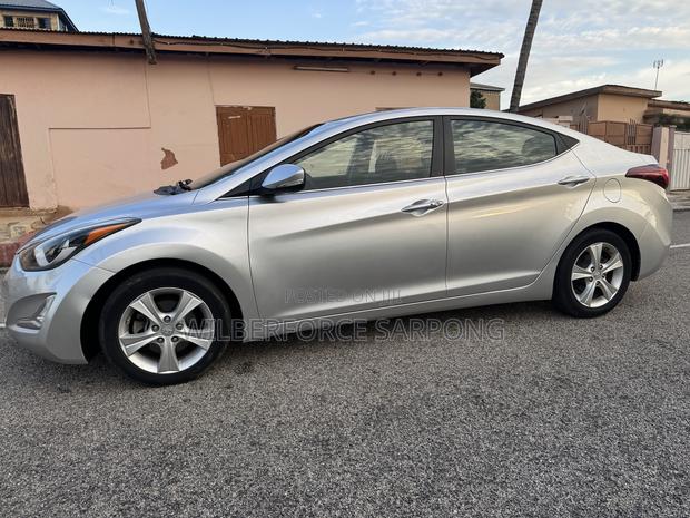 Hyundai Elantra SE Sedan FWD (1.8L 4cyl 6A) 2016 Silver