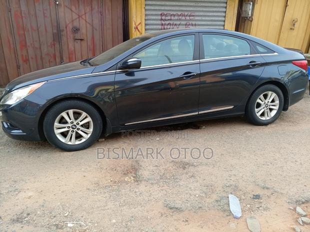 Hyundai Sonata SE 2.0T Sedan FWD (2.0L 4cyl 6A) 2013 Black