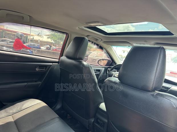 Toyota Corolla S 4dr Sedan (1.8L 4cyl CVT) 2016 Red