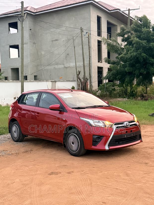 Toyota Yaris 2015 Red