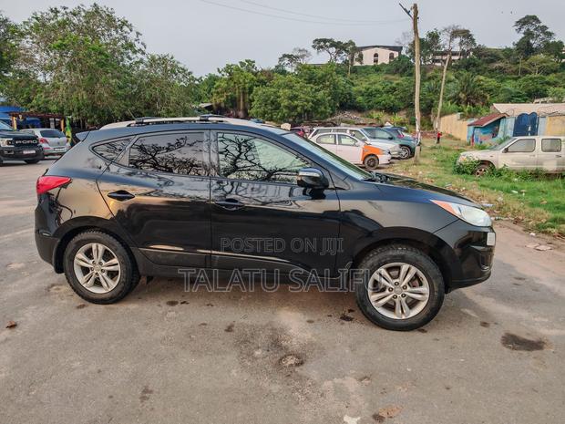 Hyundai Tucson 2012 Black