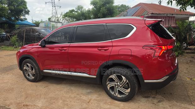 Hyundai Santa Fe 2021 Red