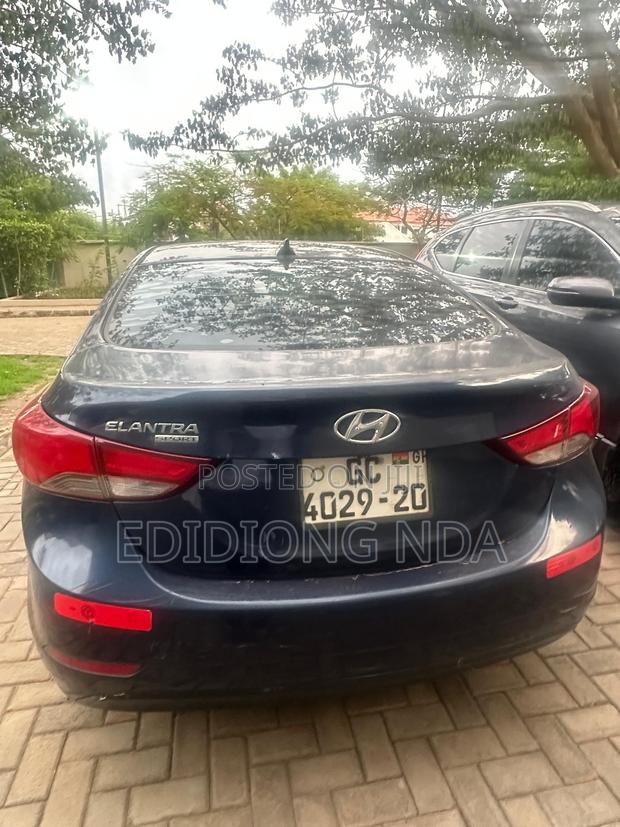 Hyundai Elantra Sport Sedan FWD (2.0L 4cyl 6A) 2016 Blue