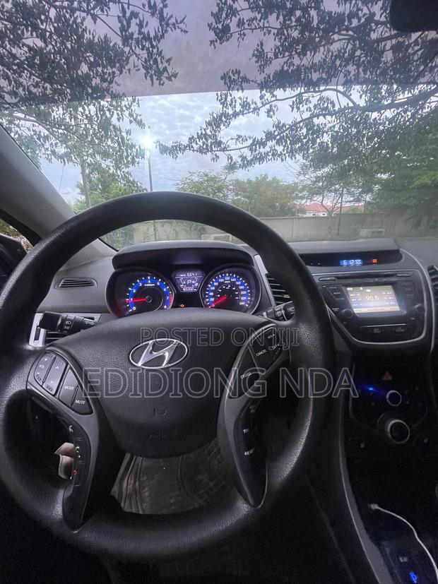 Hyundai Elantra Sport Sedan FWD (2.0L 4cyl 6A) 2016 Blue