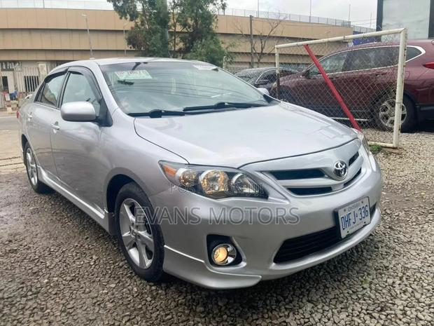 Toyota Corolla 2013 Silver