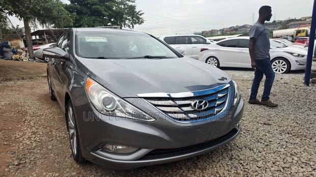 Hyundai Accent 2013 Gray