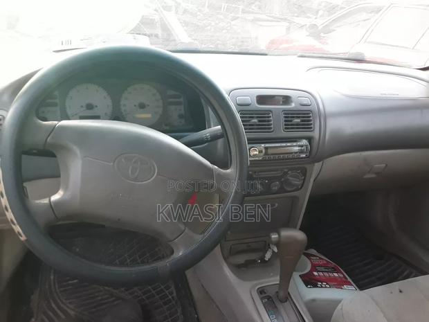 Toyota Corolla 2002 Gray
