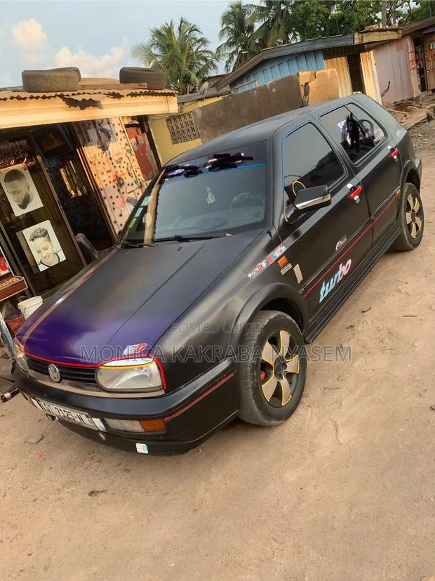 Volkswagen Golf 1.6 2001 Black