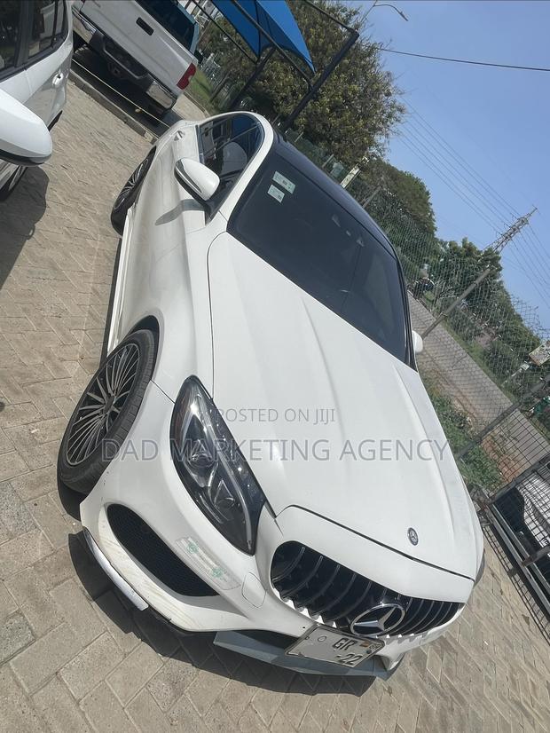 Mercedes-Benz C300 Base 4Matic Sedan AWD (2.0L 4cyl 7A) 2016 White