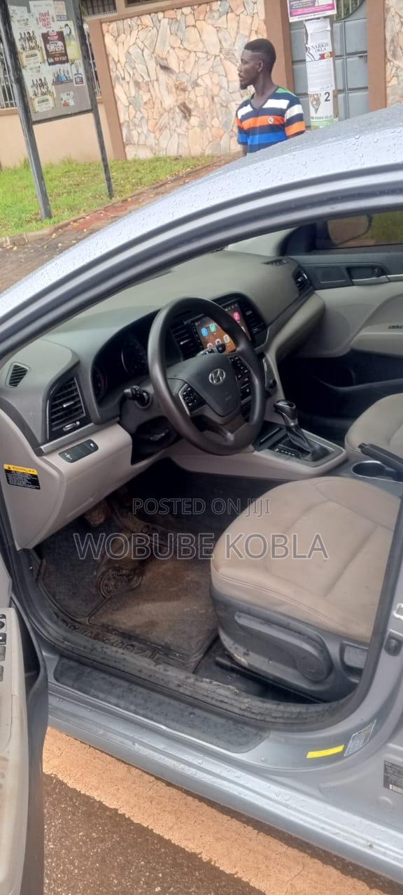 Hyundai Elantra 2017 Gray