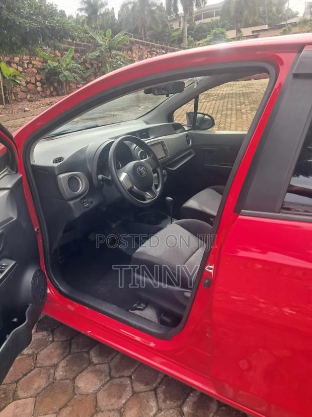 Toyota Vitz 1.3 AWD 5dr 2014 Red