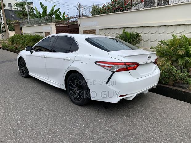 Toyota Camry 2020 White