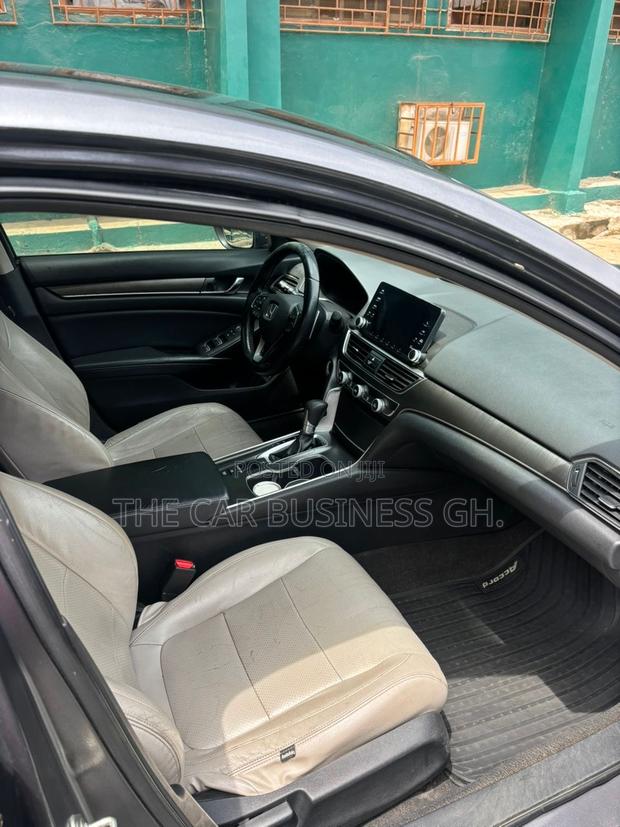 Honda Accord LX 2018 Gray