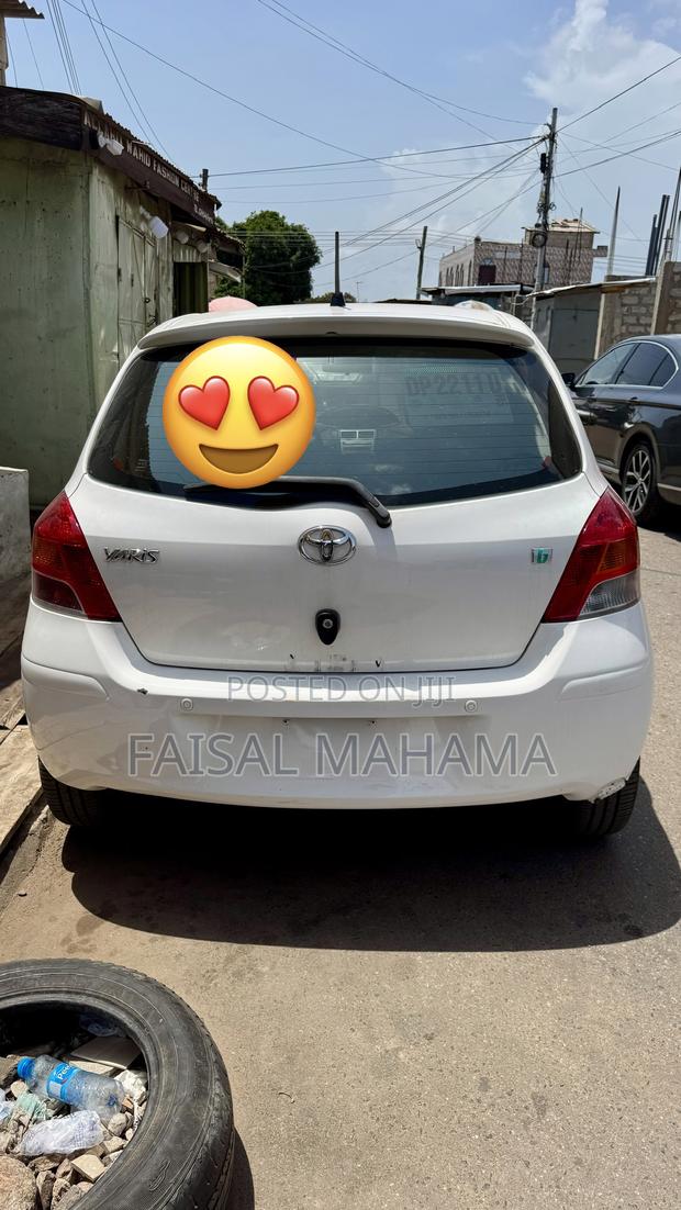 Toyota Yaris 2012 White