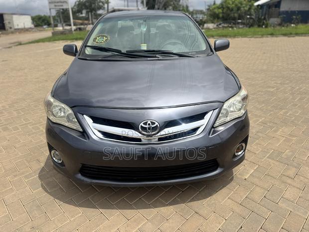 Toyota Corolla S Special Edition 4dr Sedan (1.8L 4cyl 4A) 2013 Black