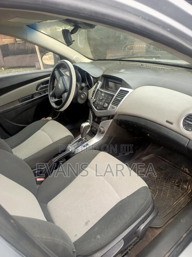 Chevrolet Cruze 2012 Silver