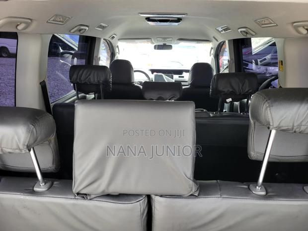 Toyota Voxy 2010 Black