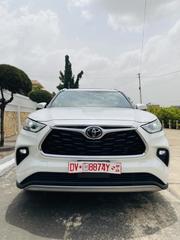 Toyota Highlander Platinum 2021 White for sale